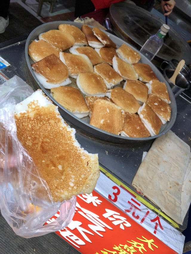 千里江陵一日還，湖北荆州一日遊