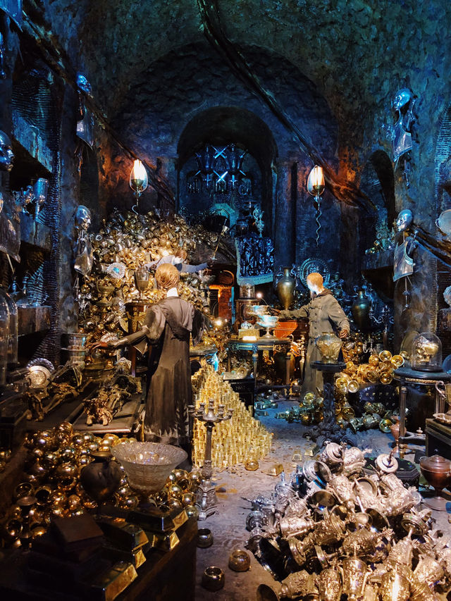 Explore the Real Harry Potter Film Set at Warner Bros. Studio in the UK