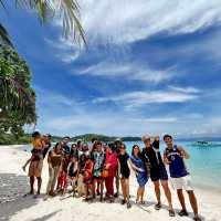 Pinkywhite Beach and Blue oceanicwater