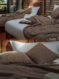 雲南麗江!住在森林裡的童話木屋!!!浪漫到哭