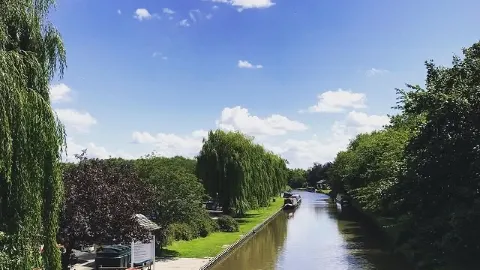 Cheshire Ring, Macclesfield, UK - A Beautiful Journey Along the River — traveler post in Macclesfield