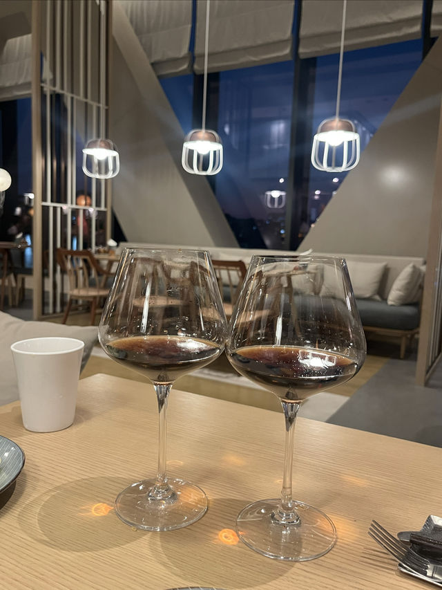 廣州新世界酒店｜溫度與美學交織的空間