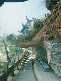 必去！依懸崖而建的湖南空靈寺，獨特韻味醉人心
