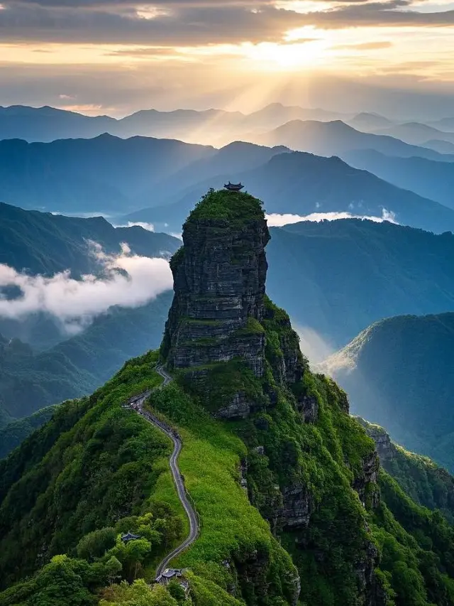 Make the most of your short holiday in Tongren and other scenic spots.