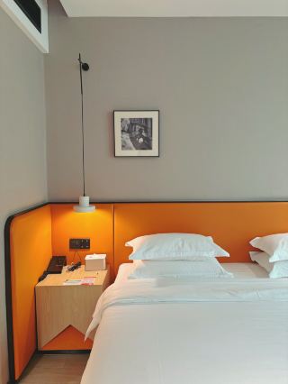 Guangzhou is so competitive! You can enjoy so many services at a hotel for under CNY 200!