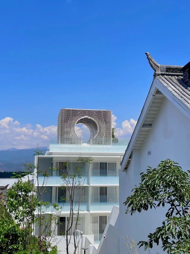 假裝在聖托里尼！我住進了西昌人的"濟州島"