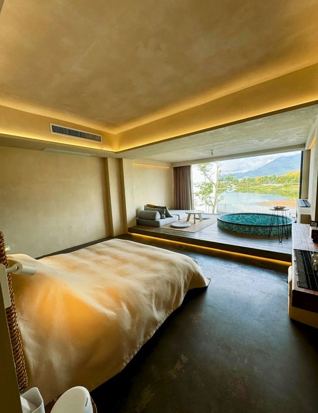 麗江最美民宿，雪山湖景房直接被治癒！！！