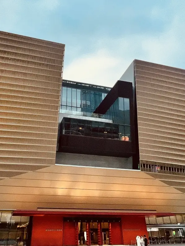 The Complete Guide to the Hong Kong Palace Museum: A Smart Way to Travel Through Time