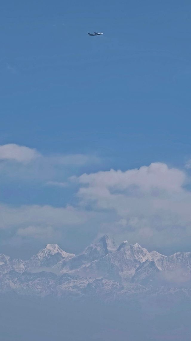 我搵到可以瞓喺床度睇雪山嘅地方
