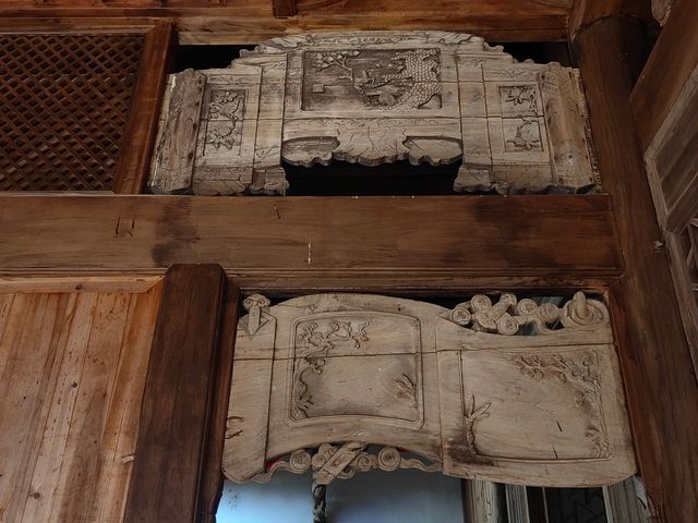 湖南長沙銅官鎮東山寺戲台