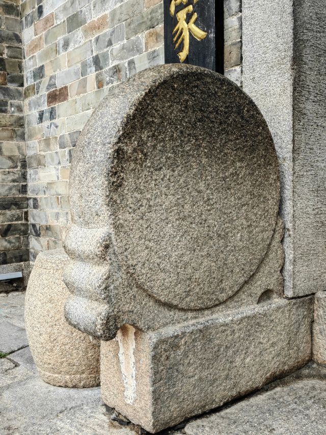湖南岳陽張古英村當大門