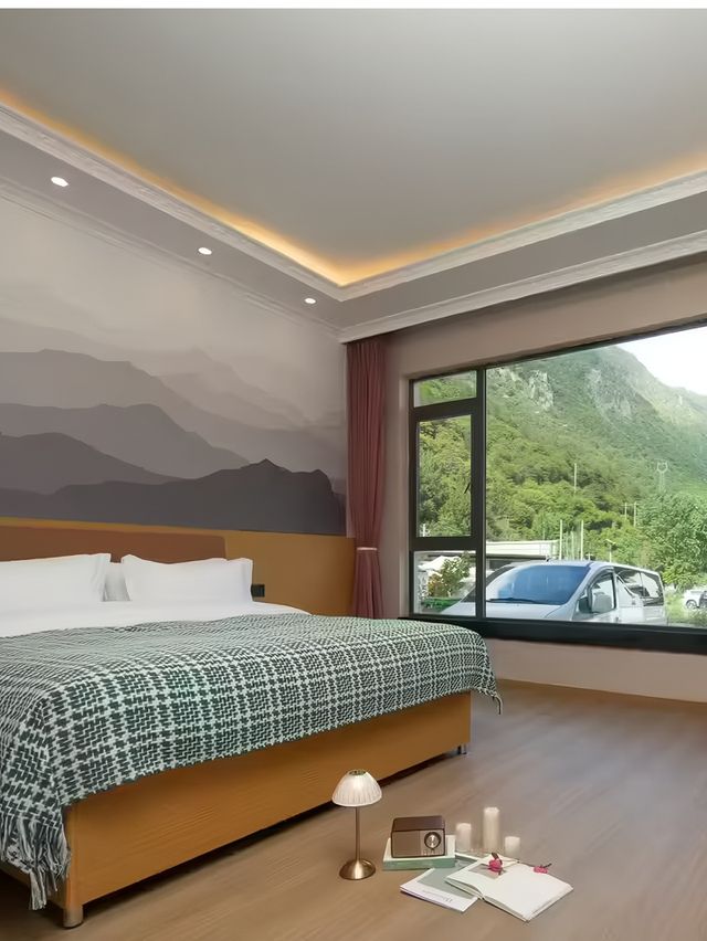 畢棚溝自駕酒店實測｜推窗即見山景 免費泊車