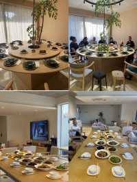 周末遠離城市的喧囂，來到椿鯉民宿與朋友聚會，享受悠閒時光。