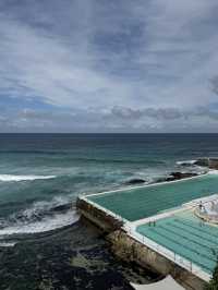 【邦迪海灘 Bondi Beach｜陽光與浪潮的自由畫布】