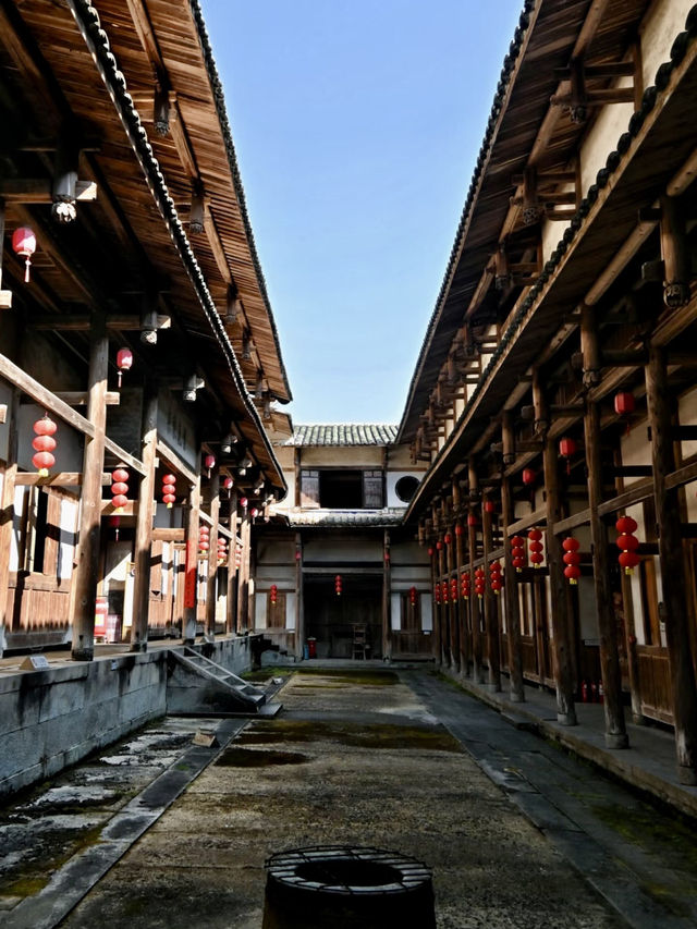 土樓裡的宮殿夢境:永安安貞堡景區 土樓裡的宮殿夢境:永安安貞堡景區