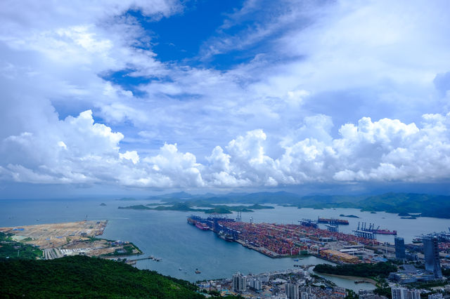 深圳｜藏在海邊的圖書館