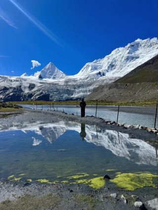 Best Season for Snow Mountain Hiking