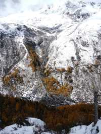 川西秘境：瑪嘉溝10月進階賞秋登頂指南