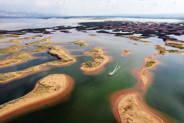 烏海探秘大揭秘！沙漠、湖泊、綠洲的奇幻之旅