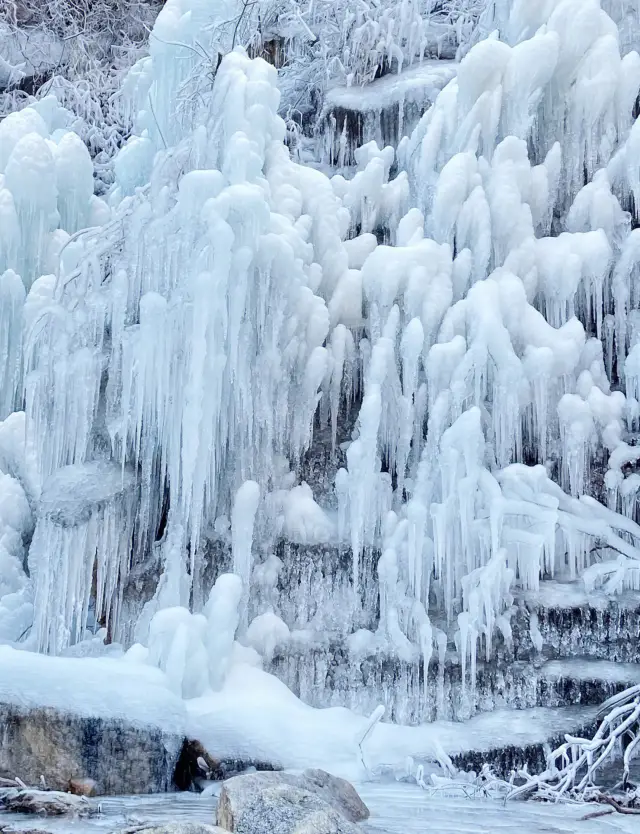 Black, White, and Gray Place Names in Beijing