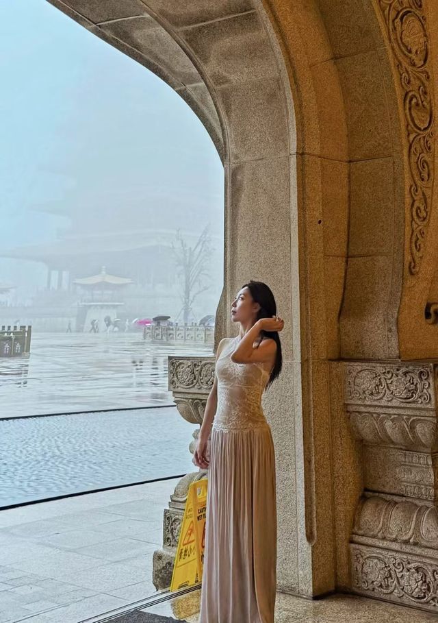 金頂映禪心，牛首藏金陵