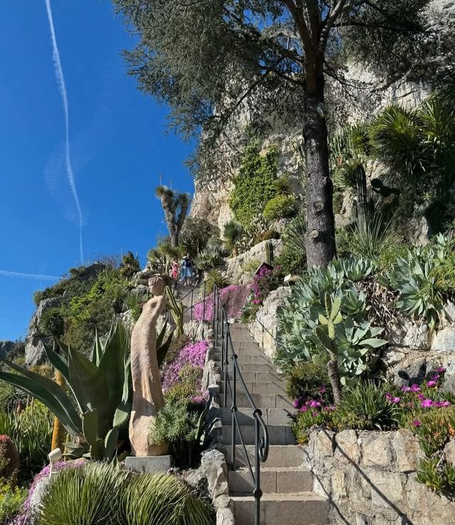 超美法國蔚藍海岸的中世紀懸崖小鎮老鷹巢村埃茲全攻略 超美法國蔚藍海岸的中世紀懸崖小鎮老鷹巢村埃茲全攻略