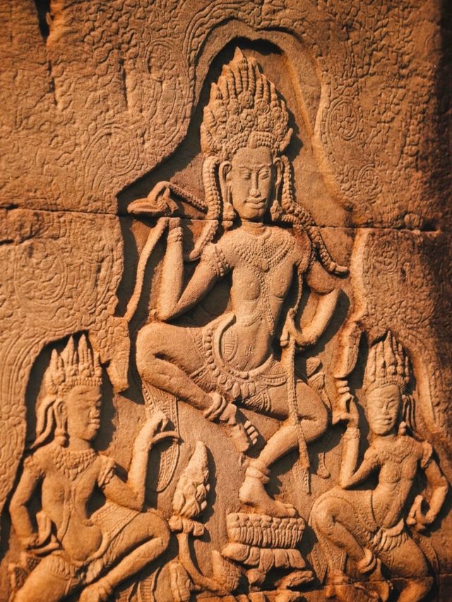 穿越千年遇見高棉的微笑巴戎寺 穿越千年遇見高棉的微笑巴戎寺