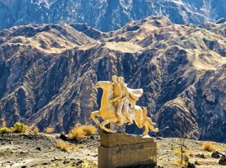 Tiemen Pass in Korla | Princess Ridge, the Xinjiang version of the thousand-year love legend of Liang Zhu