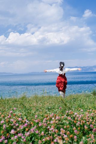 Ili in 10 days: between snow-capped mountains and grasslands, meet the most captivating summer