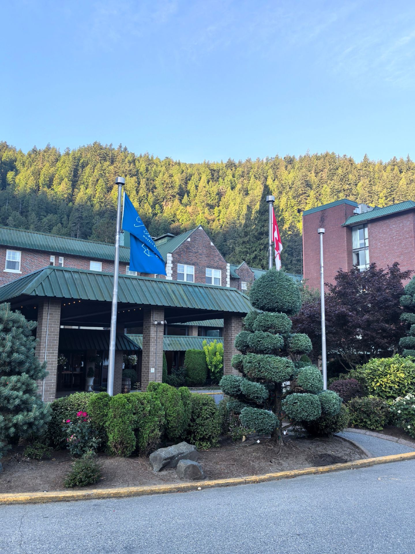 Stopping at Harrison Hot Springs on the way back to Vancouver. Definitely worth it.