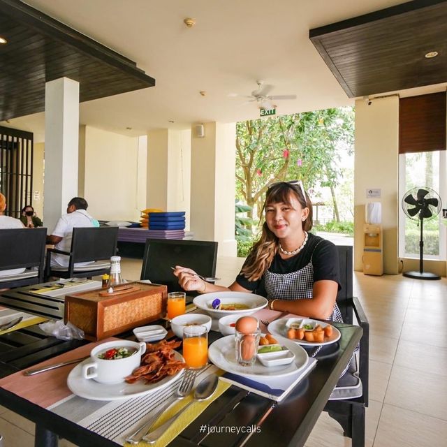 APSARA Beachfront Resort and Villa