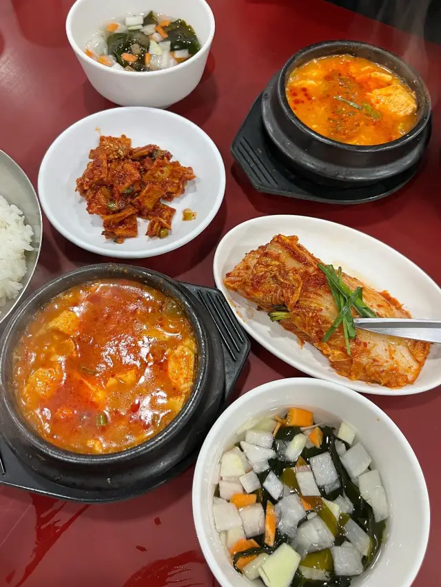 【韓国グルメ】安くて美味しいスンドゥブチゲのお店🌶