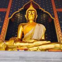 ทำบุญสงกรานต์ วัดภูเขาทอง สถานที่ที่ต้องมาเยือน