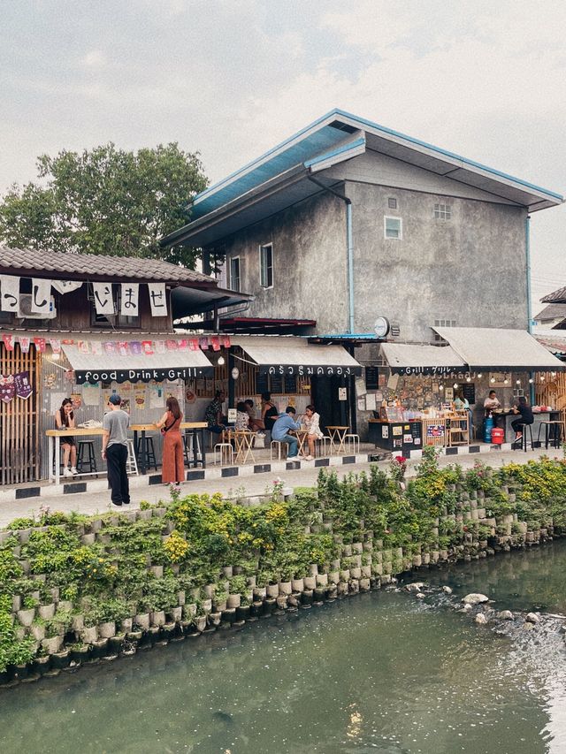 คลองแม่ข่า จุดเช็คอินยามเย็นที่เชียงใหม่ 