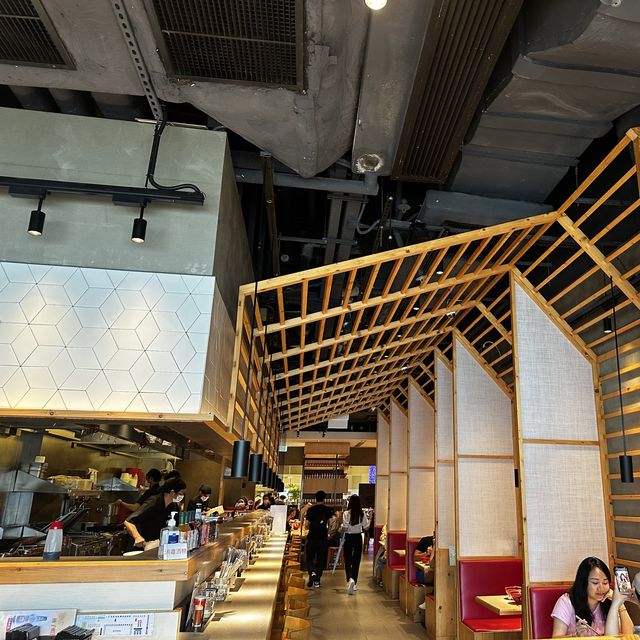 海港城-長龍的拉麵店