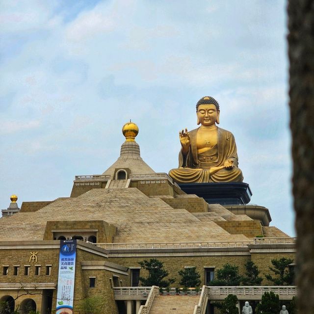 ที่เที่ยว สุด อลังการ เมืองเกาสง