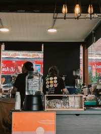 Slurp coffee specialist คาเฟ่ริมแม่น้ำ