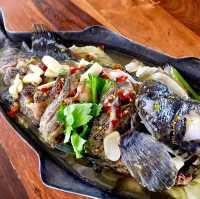 ร้านดังบางแสน อาหารทะเลสดๆรสชาติอร่อย