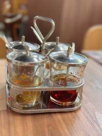 驚喜泰北咖喱牛腩黃金麵(籽泰)