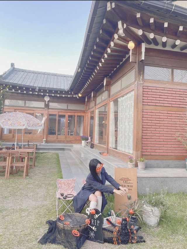 🫧찰나의 계절 가을, 고즈넉한 분위기 조용하게 힐링하기 좋은 고사리카페에서 가을을 담아왔어요🍂🍁
