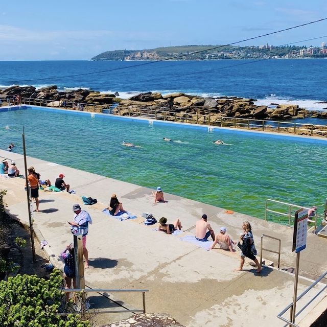 Freshwater Rock Pool 