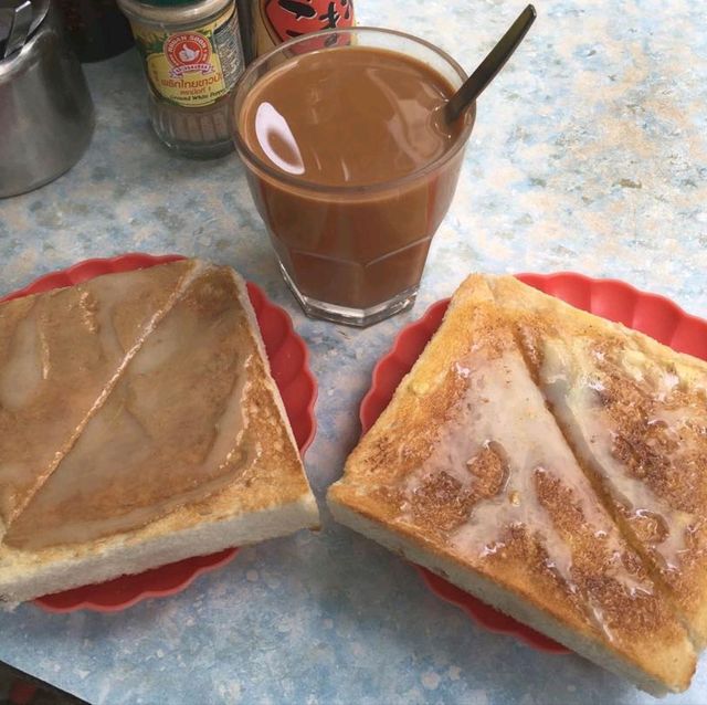 홍콩 정서를 느낄수 있는 노점식당 빙키!
