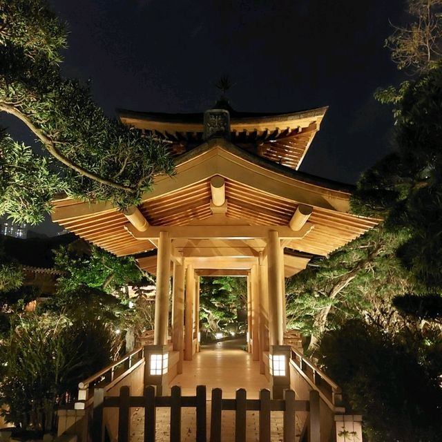 夜遊南蓮園池 静心漫步看建築 夜遊南蓮園池 静心漫步看建築