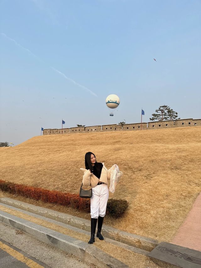 서울 근교~! 수원 화성에  날리는 연들이 한가득한 이 곳!! ‘동일포루’ 를 소개합니다⭐️