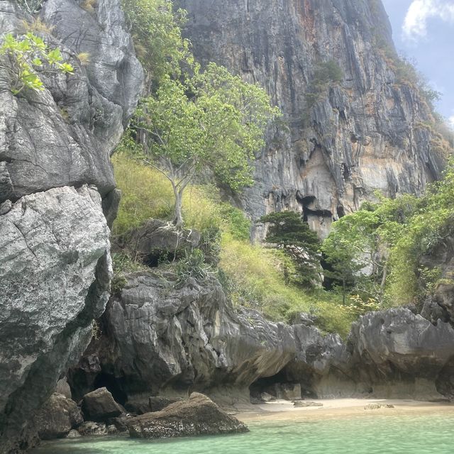 Thailands Hidden Paradise: Railay Beach