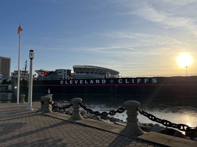 Cleveland - Rock and Dock