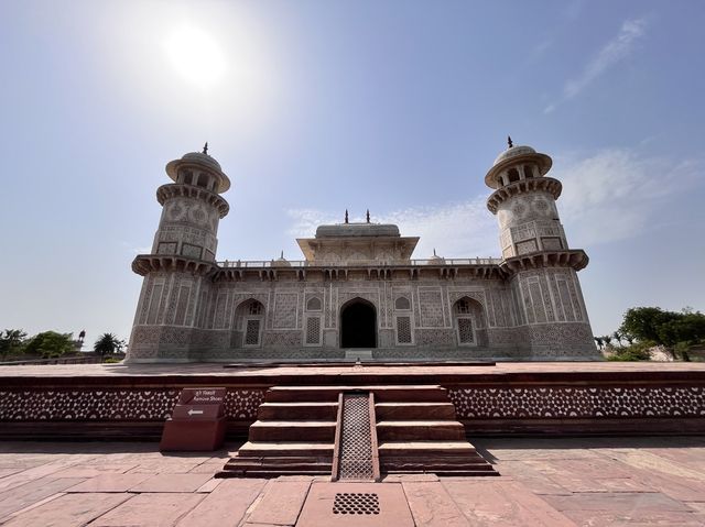 Agra's Art of Stone Carving