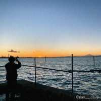 【夕日×海×富士山🗻千葉のウユニ塩湖】