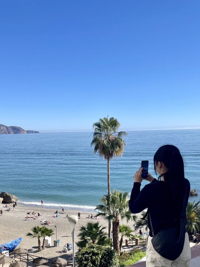 겨울에 즐기는 일광욕! 스페인 네르하로 떠나요