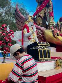 ท้าวเวสสุวรรณ วัดเขาช่องลม จ.ชลบุรี